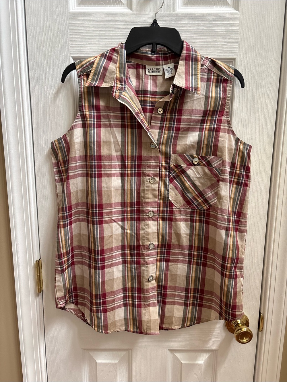 Classic Elements Woman’s Red Plaid Sleeveless Button-Up Shirt, Size M, NWOT
